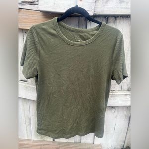 Green knit tee
